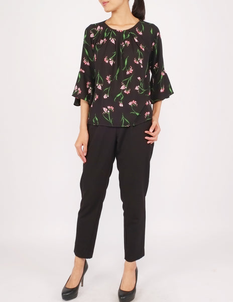 Amica Flounce Sleeves Top (Black Floral)