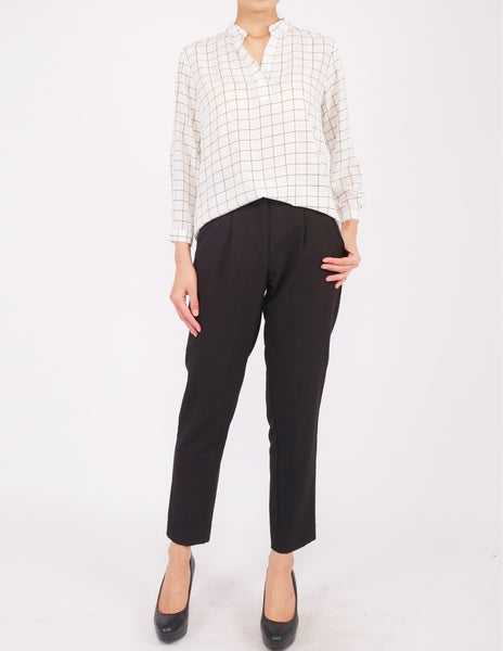 Brenna Split Neckline Top (Windowpane)