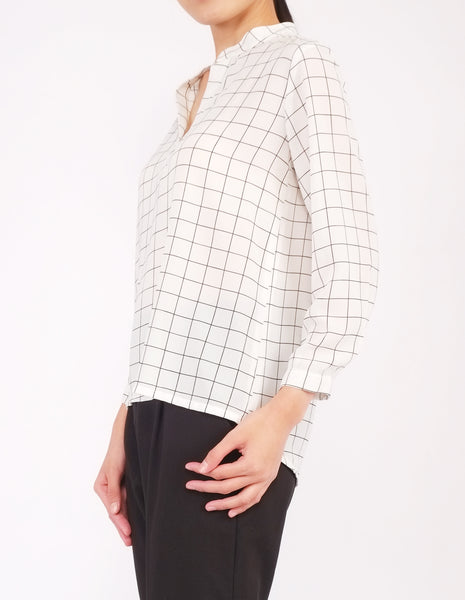 Brenna Split Neckline Top (Windowpane)