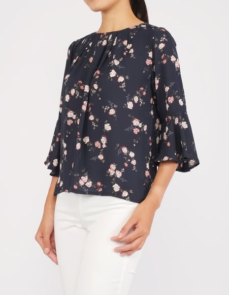 Amica Flounce Sleeves Top (Navy Floral)